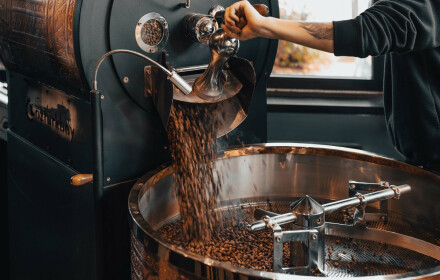 Stronghold - Wie wählt man einen Kaffeeröster für eine Kaffeerösterei aus?